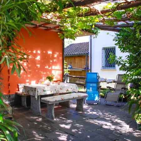 Hébergement de vacances Verzaschina By Interhome *